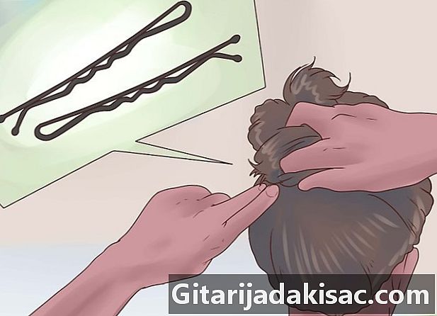 Come dare un aspetto più corto ai suoi capelli