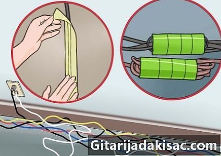 Làm thế nào để ngăn mèo nhai bộ sạc và dây cáp điện