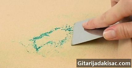 Jak usunąć farbę akrylową