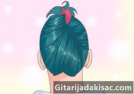 Как да премахнете синя или зелена боя от косата, без да се обезцветявате