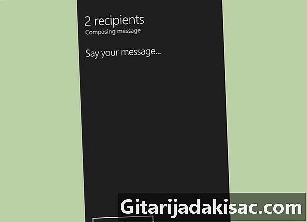 Bagaimana untuk merakam mesej suara pada Nokia Lumia 720