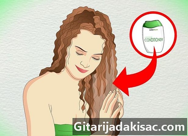 Hur man upprätthåller lockigt hår