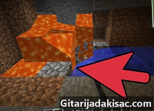 Cara menjelajahi atau menambang gua di Minecraft