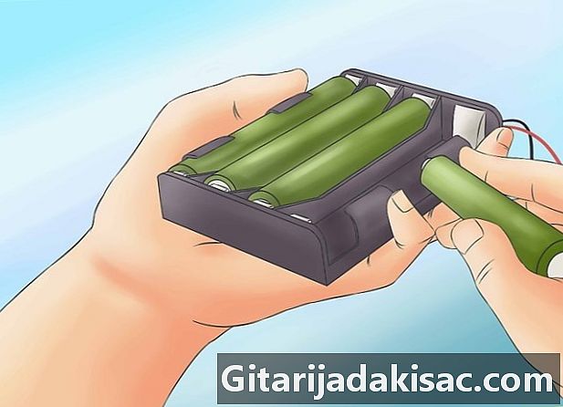 Cum se face un încărcător USB portabil și reîncărcabil
