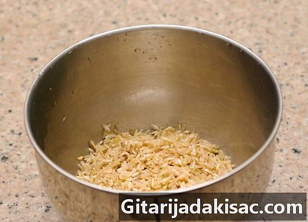 Как да готвя пълен ориз басмати