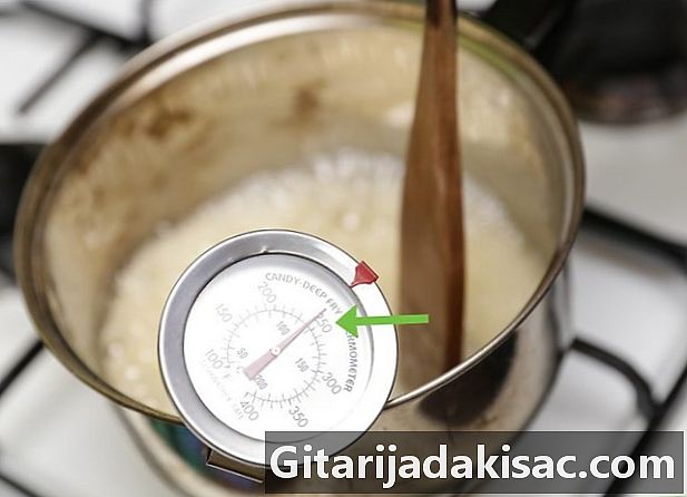 Как да си направите захарна депилираща паста