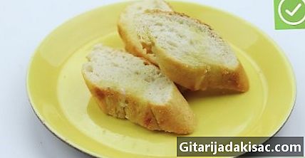 Πώς να φτιάξετε ψωμί με σκόρδο