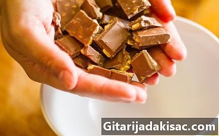 Hur man smälter choklad med mandlar - Kunskap