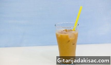 Hvordan lage en iskaffe