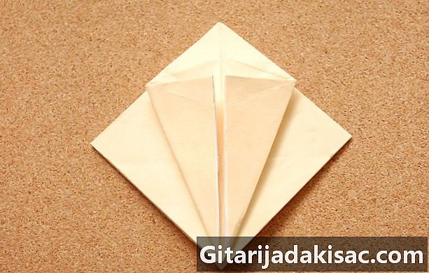 Hur man gör en origami stjärnformad låda