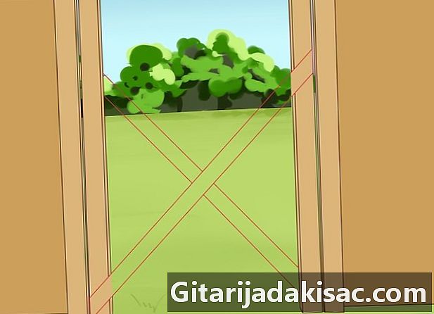 Hogyan készítsünk ajtót a kerítéshez