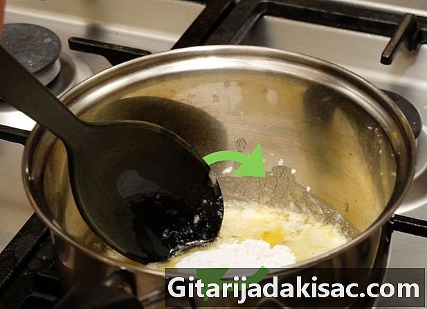 Como fazer um molho de manteiga e alho
