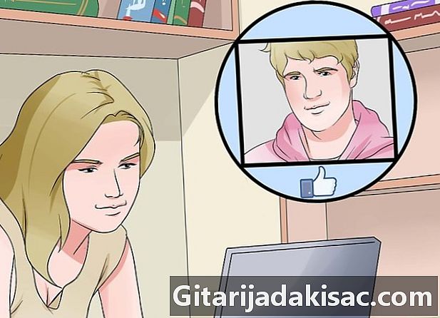 Wie man online mit einem Jungen flirtet