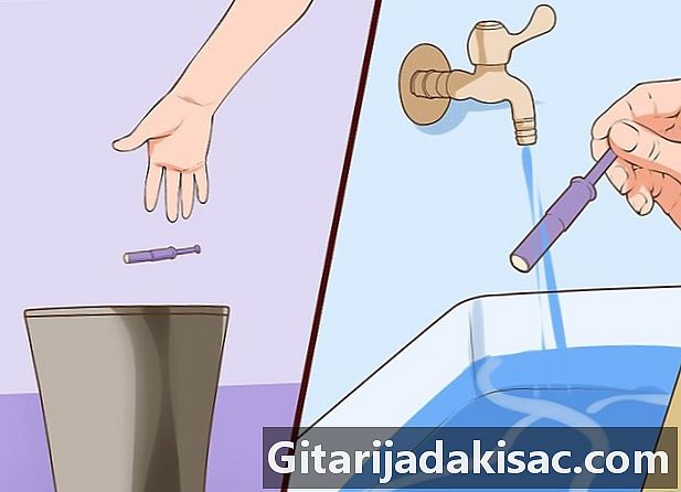 Cara memasukkan supositoria vagina