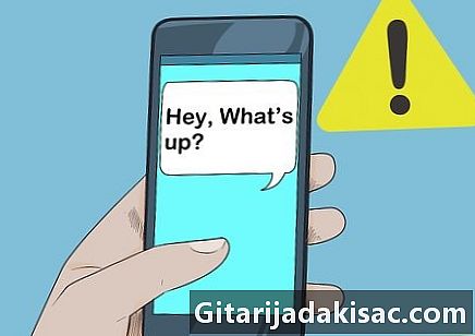 Как да поканите някого да излезе чрез SMS
