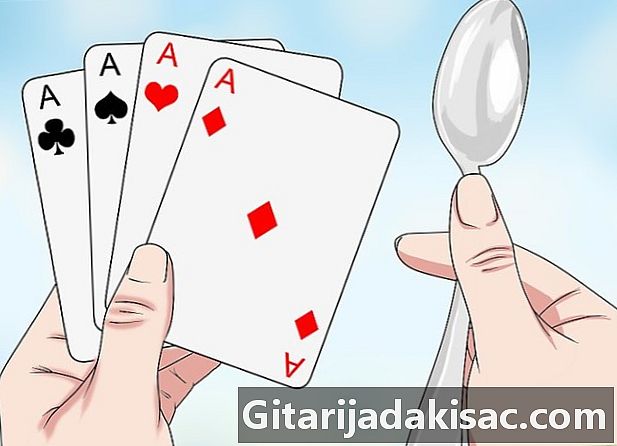 كيف تلعب الملاعق (لعبة الورق)