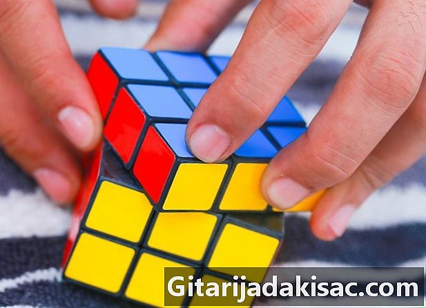 Wie man mit einem Rubiks Cube spielt