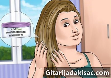 Hur du rätar håret utan värmen på apparaterna
