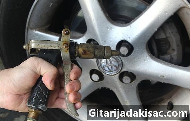 Làm thế nào để làm sạch bánh xe bằng nhôm phủ bụi phanh
