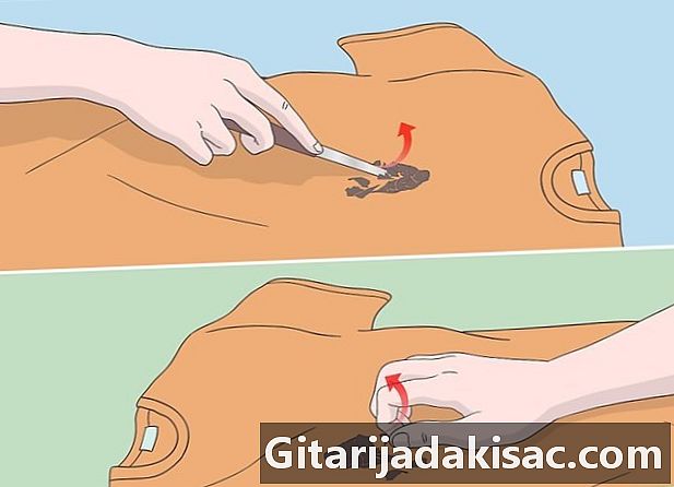 Как да почистите катран и асфалт върху дрехите