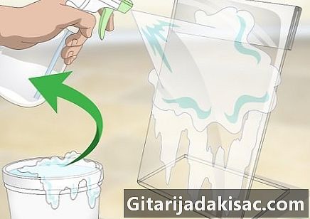 Как да почистите плексигласа