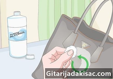 Cómo limpiar saffiano