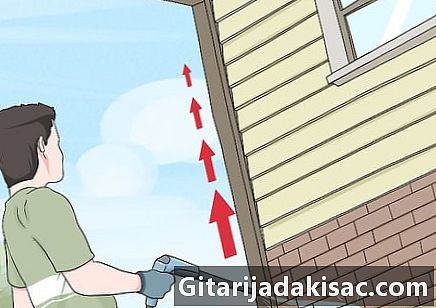 Cum se curăță exteriorul unei case